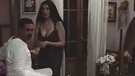 Sapık patron kirli türk köylü erotik film bir iş için savaşmak için iki zavallı kız koyar