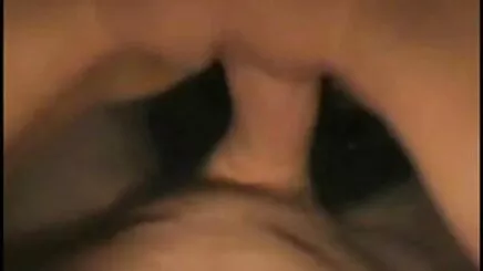 Merdivenlerde tüylü kedi ile yerli ve yabancı porno sigara milf