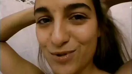 Sıska sürtük seviyor yapma ona adam kullanım sex film yerli ona ayak