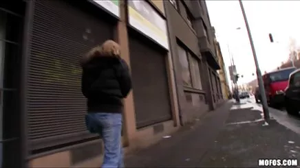 İNGİLİZ TANYA ÖMER İLE ÇIKIYOR türk yerli porno film